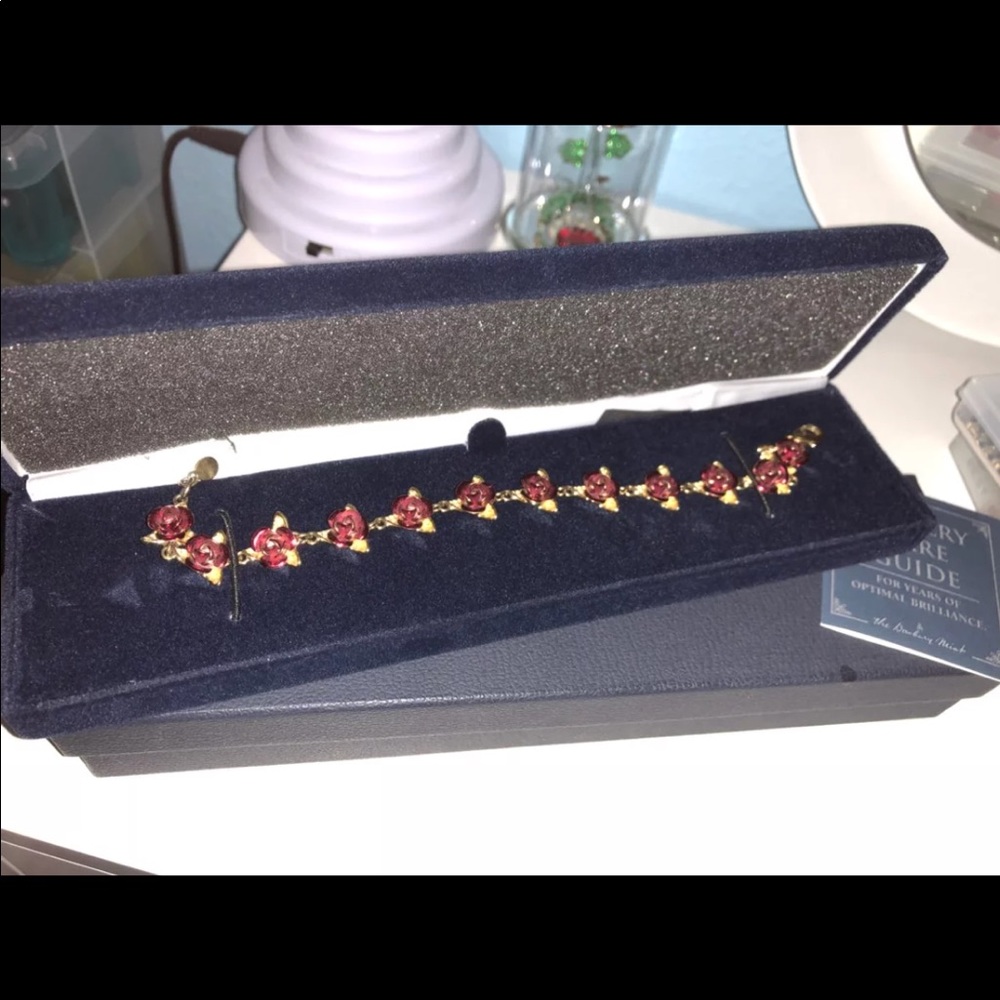 A dozen roses bracelet